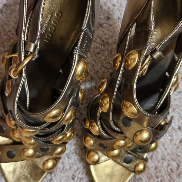 Designer GUCCI BAROUSHKA Strappy Peep Hole Sandals Authenticated! - Picture 2 of 9